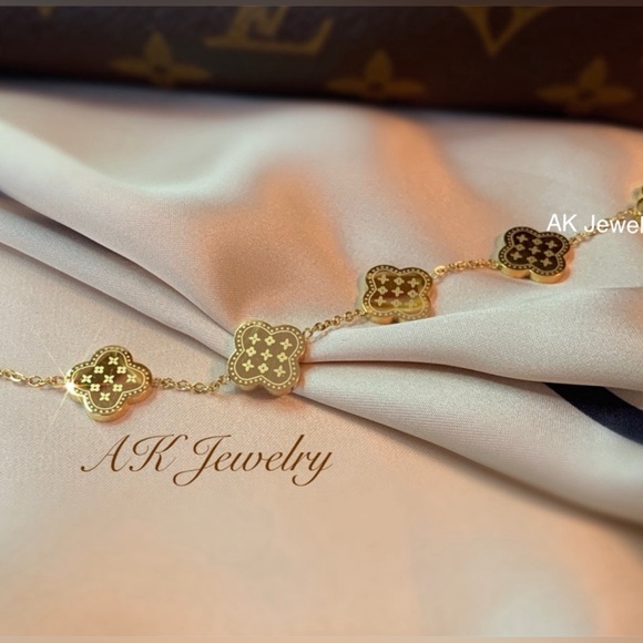 💎18k BRACELET Gold Clover 5 Motifs Flower Bracelet Etched Gold Plated - Picture 3 of 7